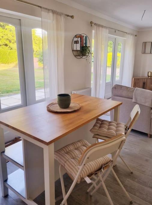 Вілла Relaxing Retreat Near Norfolk Broads Норвіч Екстер'єр фото