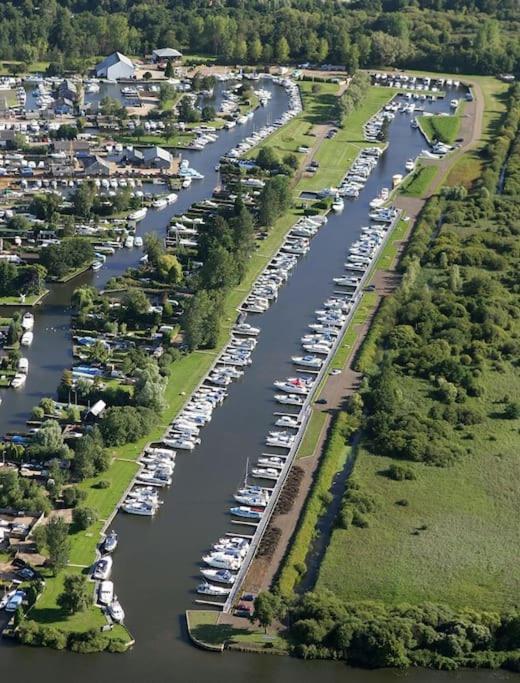 Вілла Relaxing Retreat Near Norfolk Broads Норвіч Екстер'єр фото